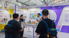 供超越保守育儿册