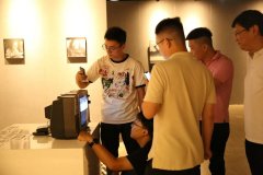 <strong>这既对我们学问系</strong>