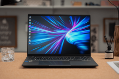 I2.1FRL、全功能USB-C取USB-A等常用接口齐备